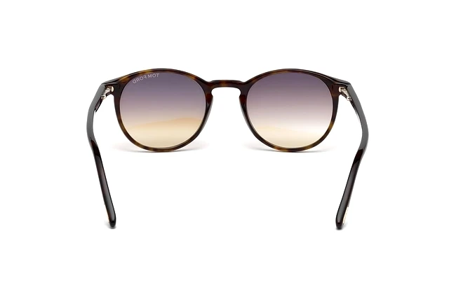 TOM FORDのAndrea-02モデル Andrea-02 TF539 01B - lunettes & cie